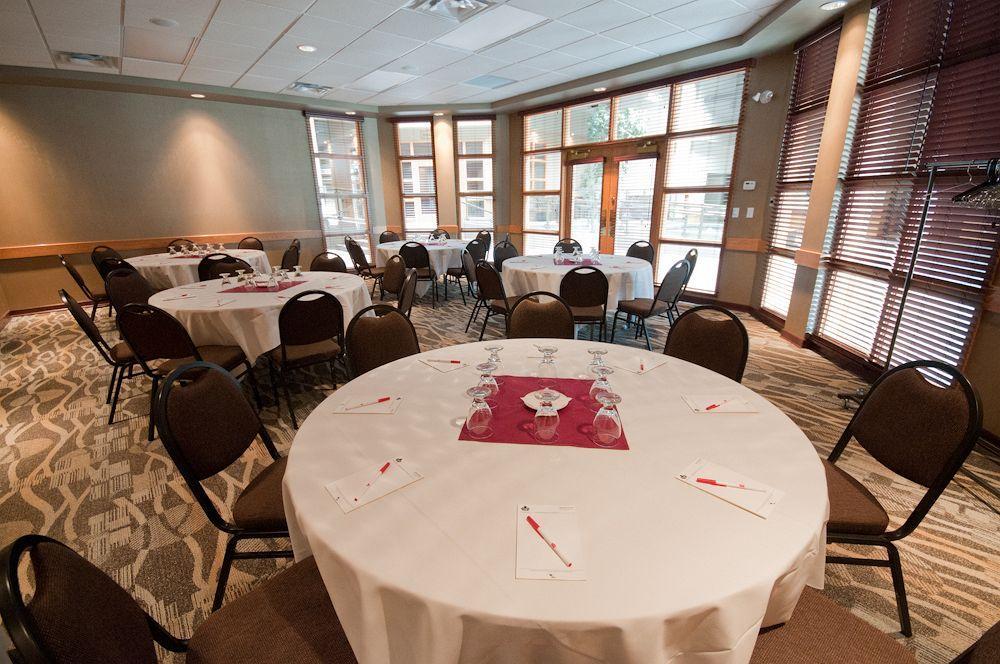 Canad Inns Destination Centre Windsor Park Winnipeg Extérieur photo