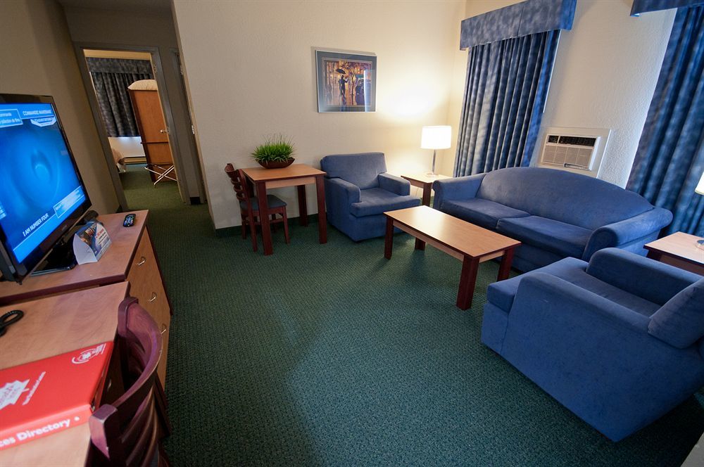 Canad Inns Destination Centre Windsor Park Winnipeg Extérieur photo