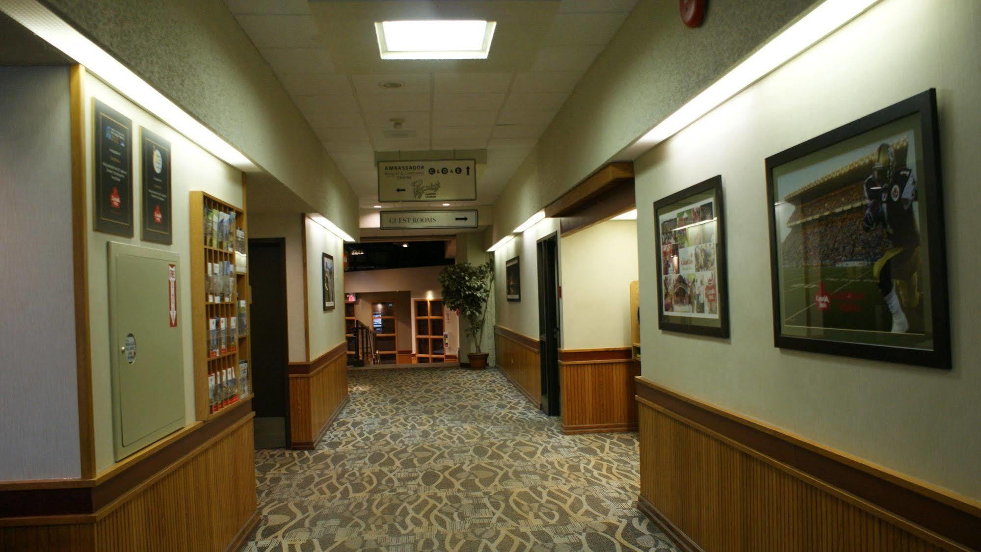 Canad Inns Destination Centre Windsor Park Winnipeg Extérieur photo