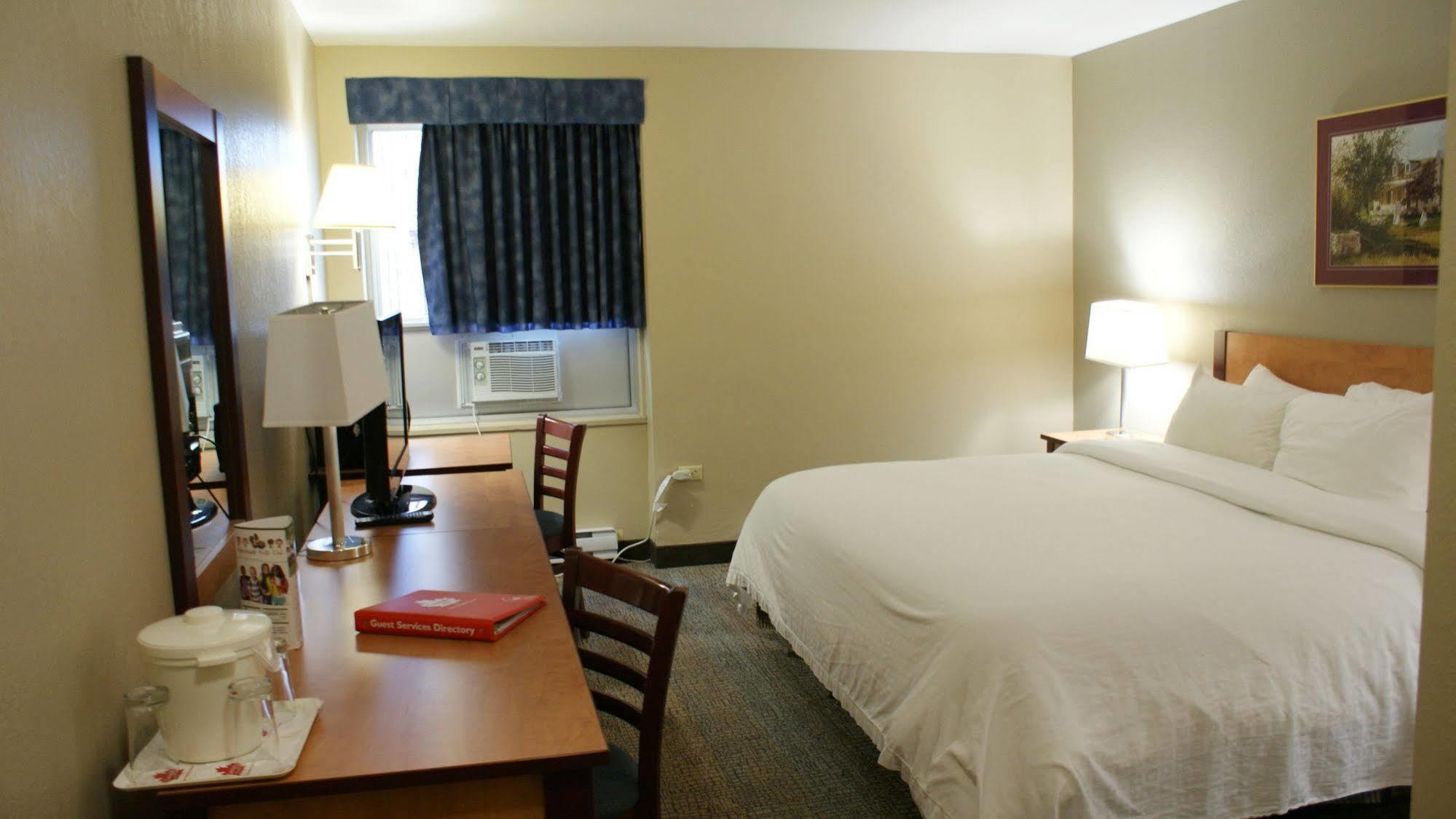 Canad Inns Destination Centre Windsor Park Winnipeg Extérieur photo