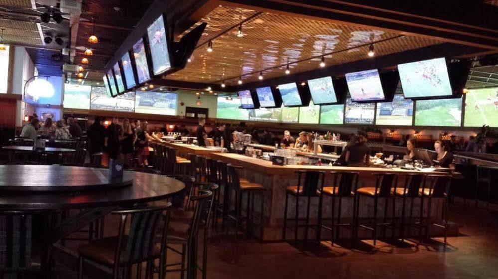 Canad Inns Destination Centre Windsor Park Winnipeg Extérieur photo