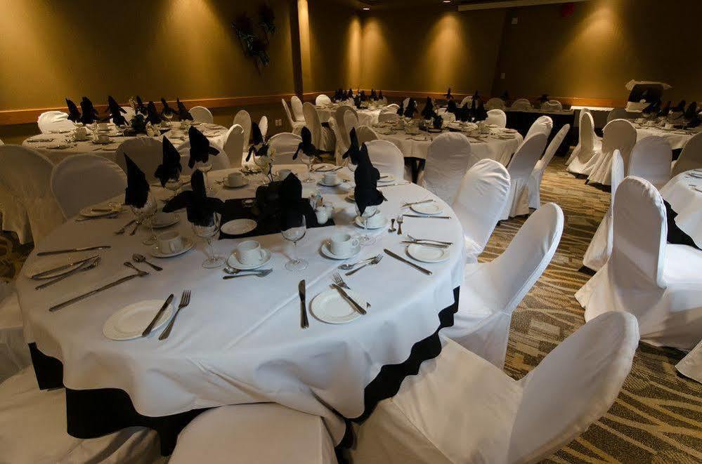 Canad Inns Destination Centre Windsor Park Winnipeg Extérieur photo